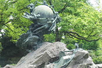 Monument in Bern, dedicated to Universal Postal Union